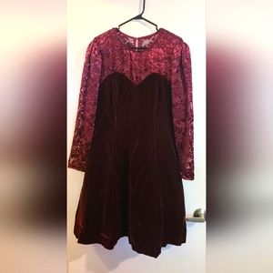 Algo boutique burgundy size 15/16 dress
